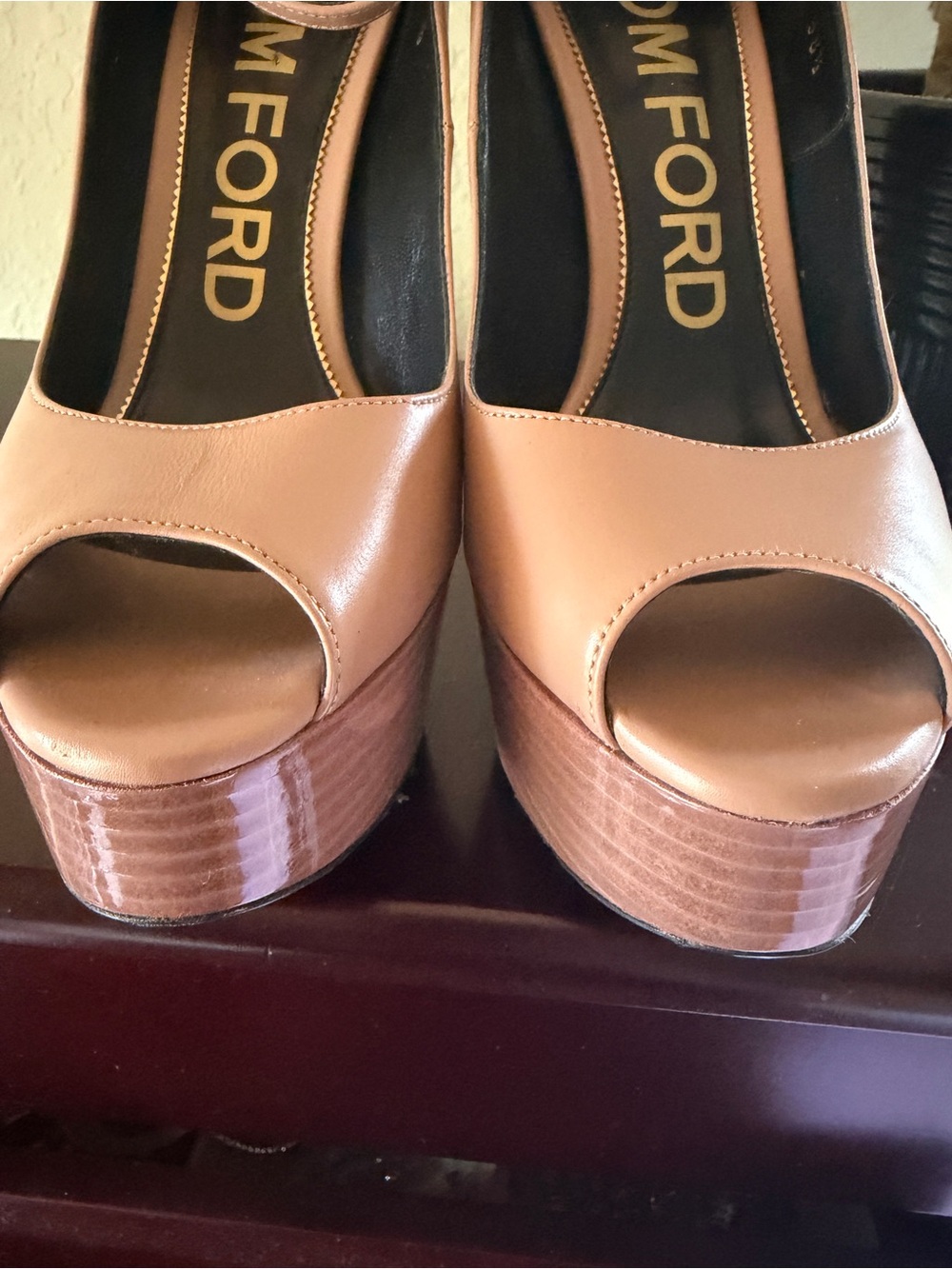 Tom Ford Nude Beige Leather Peep-Toe Platform Heels with Gold Padlock - Picture 5 of 10